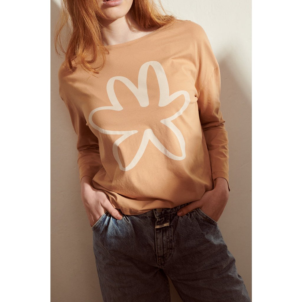 Toni longsleeve in brons met bloemenprint voor dames