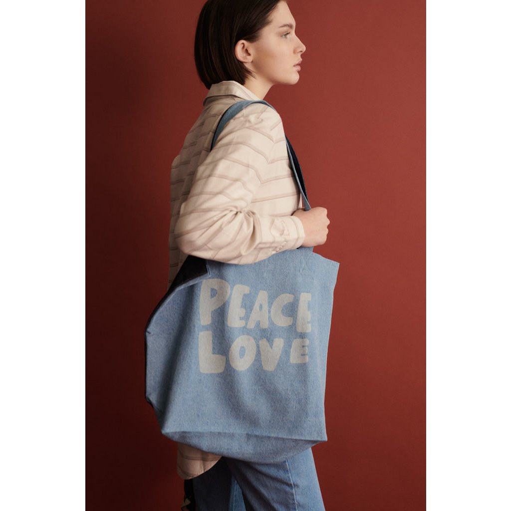Peace Love tas gemaakt van denim