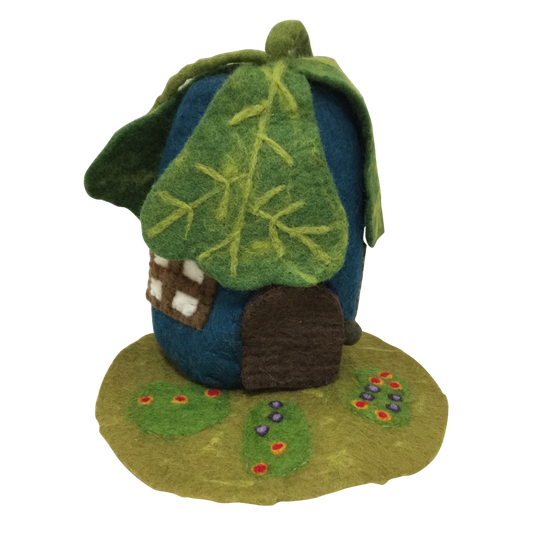 Oak Leaf House + Mat